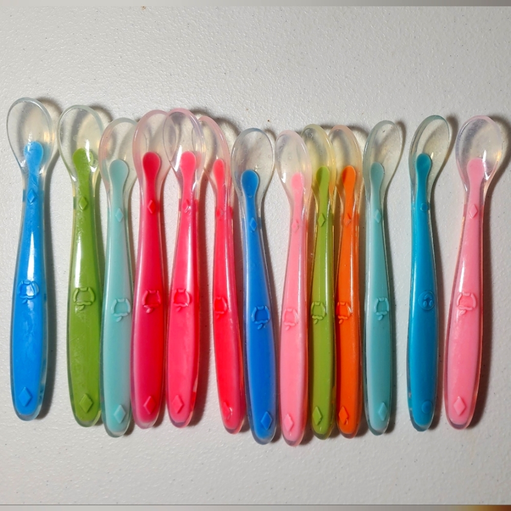 13 Acorn Baby Silicone Weaning Spoons.
